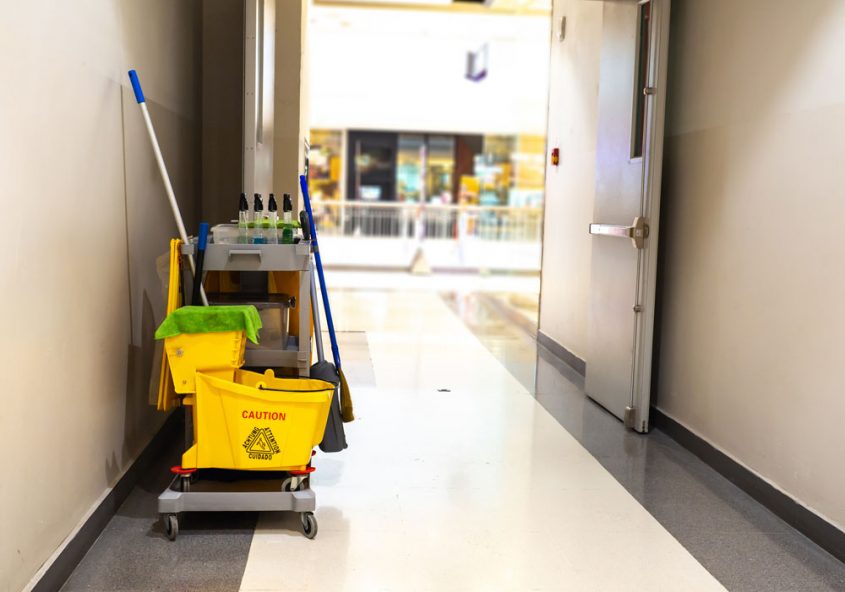 Limpieza de plazas y centros comerciales en Panamá