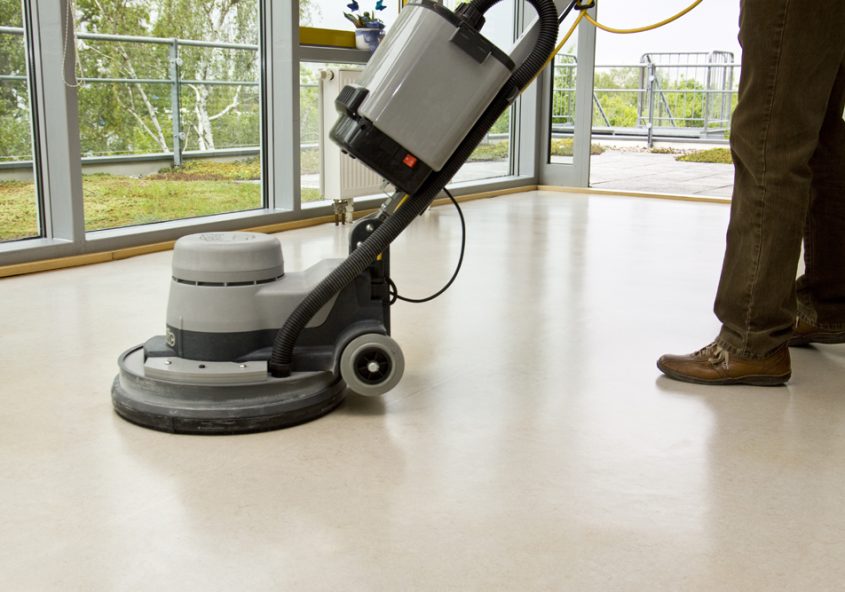 Pulimiento de pisos de vinil en Panamá