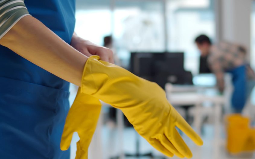 Contrato para limpieza regular de oficinas en Panama