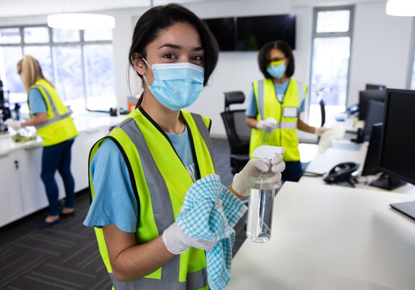 Lista de verificación para una limpieza de oficinas en Panama exitosa