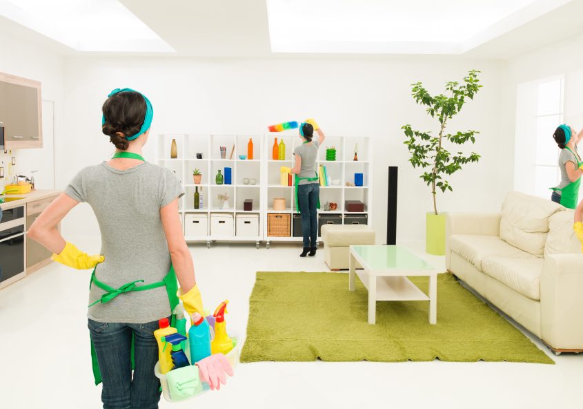 Preparación para limpieza profunda residencial en Panamá