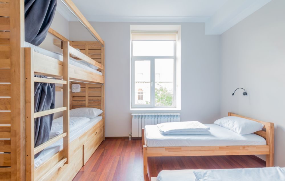 Limpieza de residencias estudiantiles en Panamá