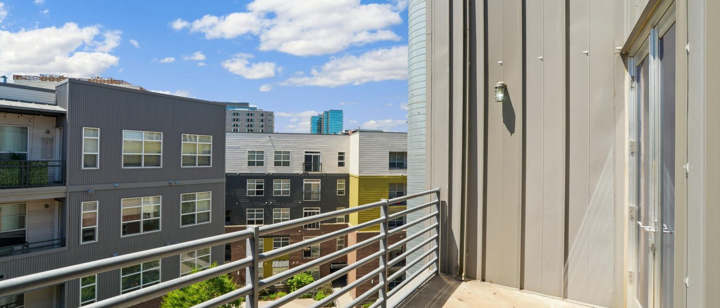 Cómo hacer una limpieza de balcones fácil y efectiva en Panamá